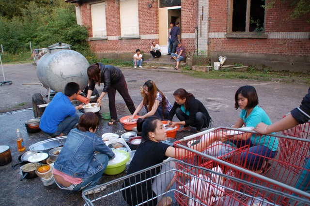 Les migrants réfugiés près de chez nous